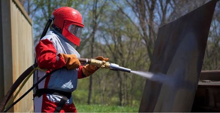 Everything You Need to Know About Sandblasting Media Choices