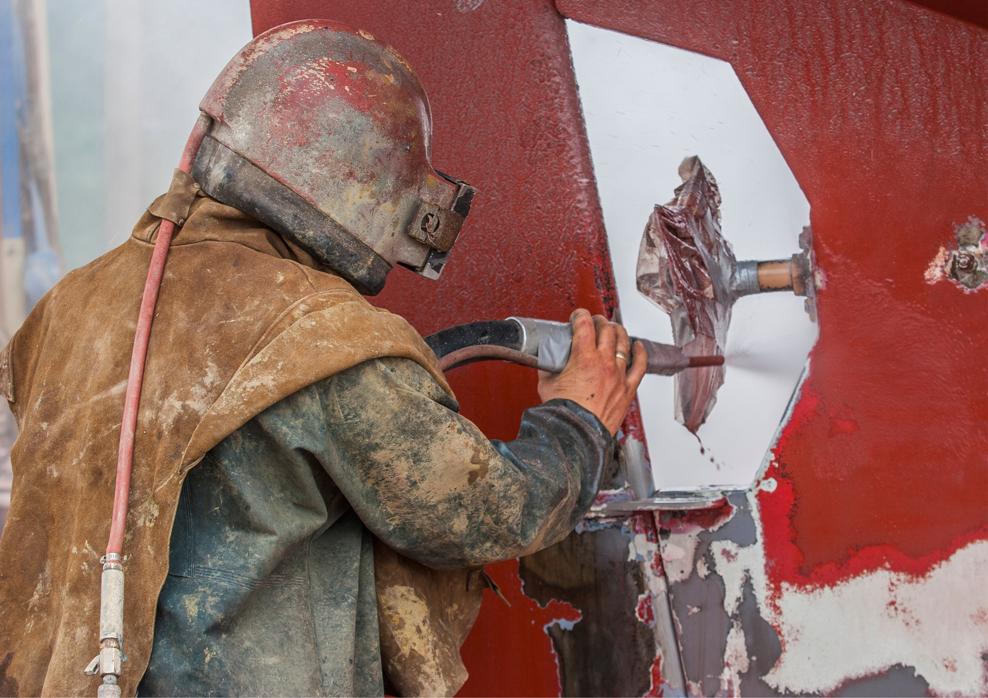 When Sandblasting Rust Is the Right Choice and When It Is Not